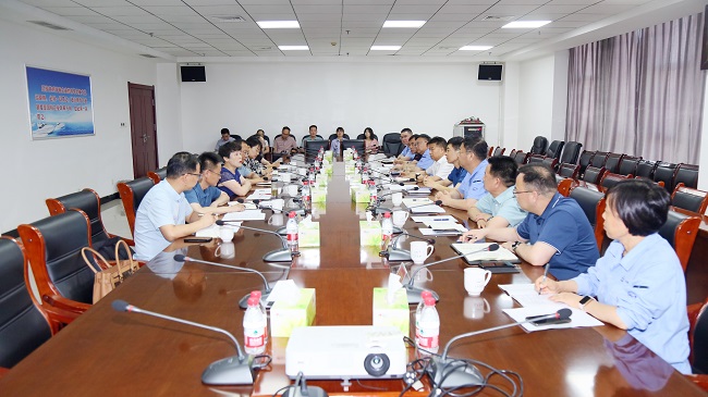 洛陽市科技局黨組書記、局長葉惠玲一行到萬基控股集團(tuán)調(diào)研